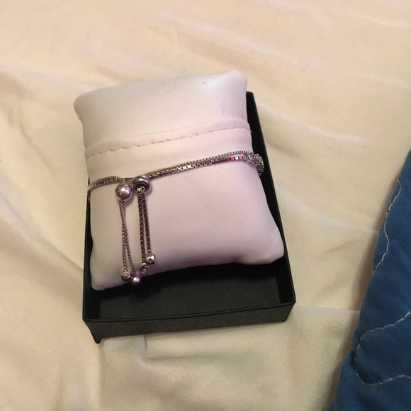 Infinity bracelet - Picture 2 of 2